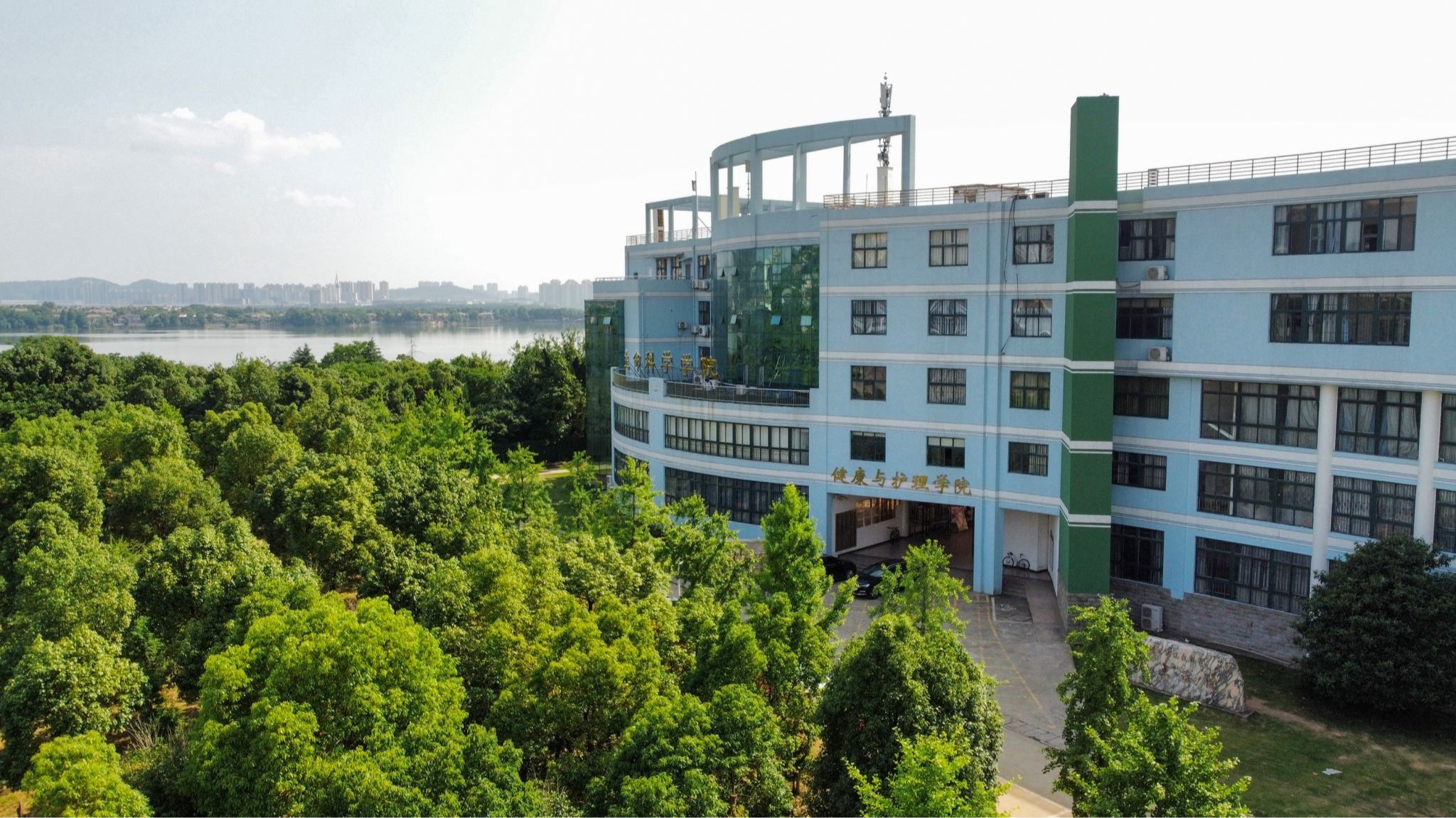 祝贺！武昌理工学院成功获批全国学校急救教育试点高校